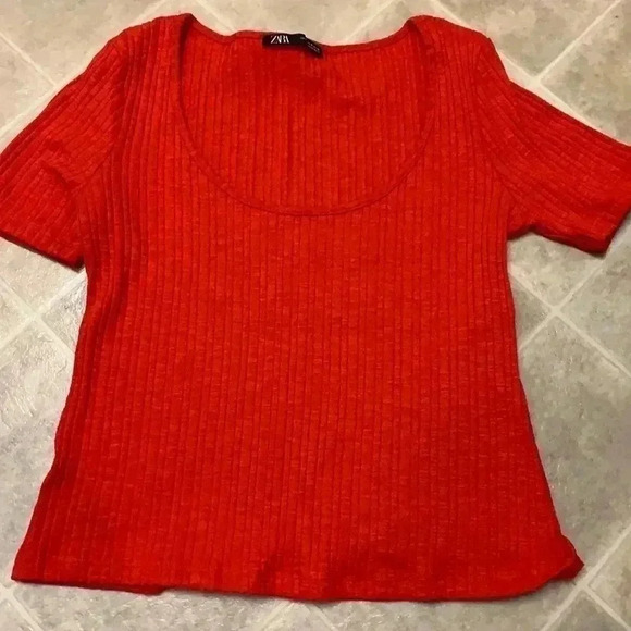 Zara - Picture 1 of 3